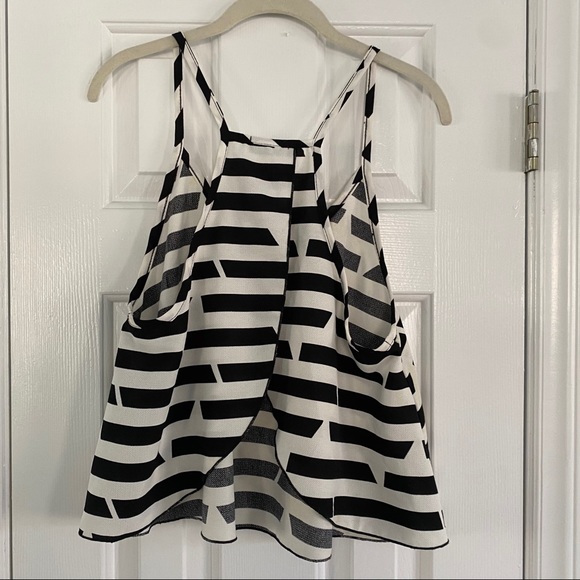 Crop top - Picture 2 of 2